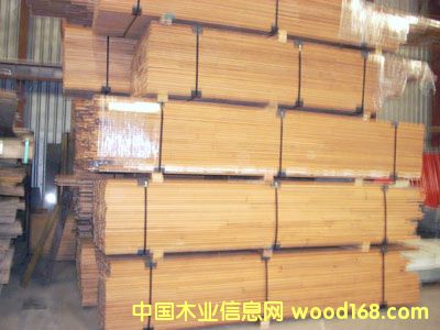 RUBBERWOOD